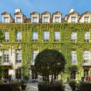 5* Hotel Le Pavillon De La Reine